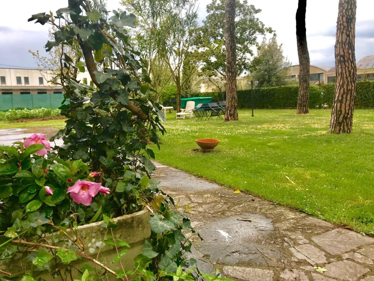 Bed&Breakfast Benedetta Cantagrillo Bagian luar foto