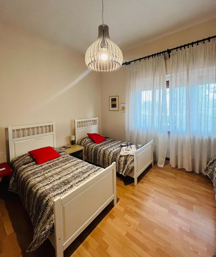 Bed&Breakfast Benedetta Cantagrillo Bagian luar foto