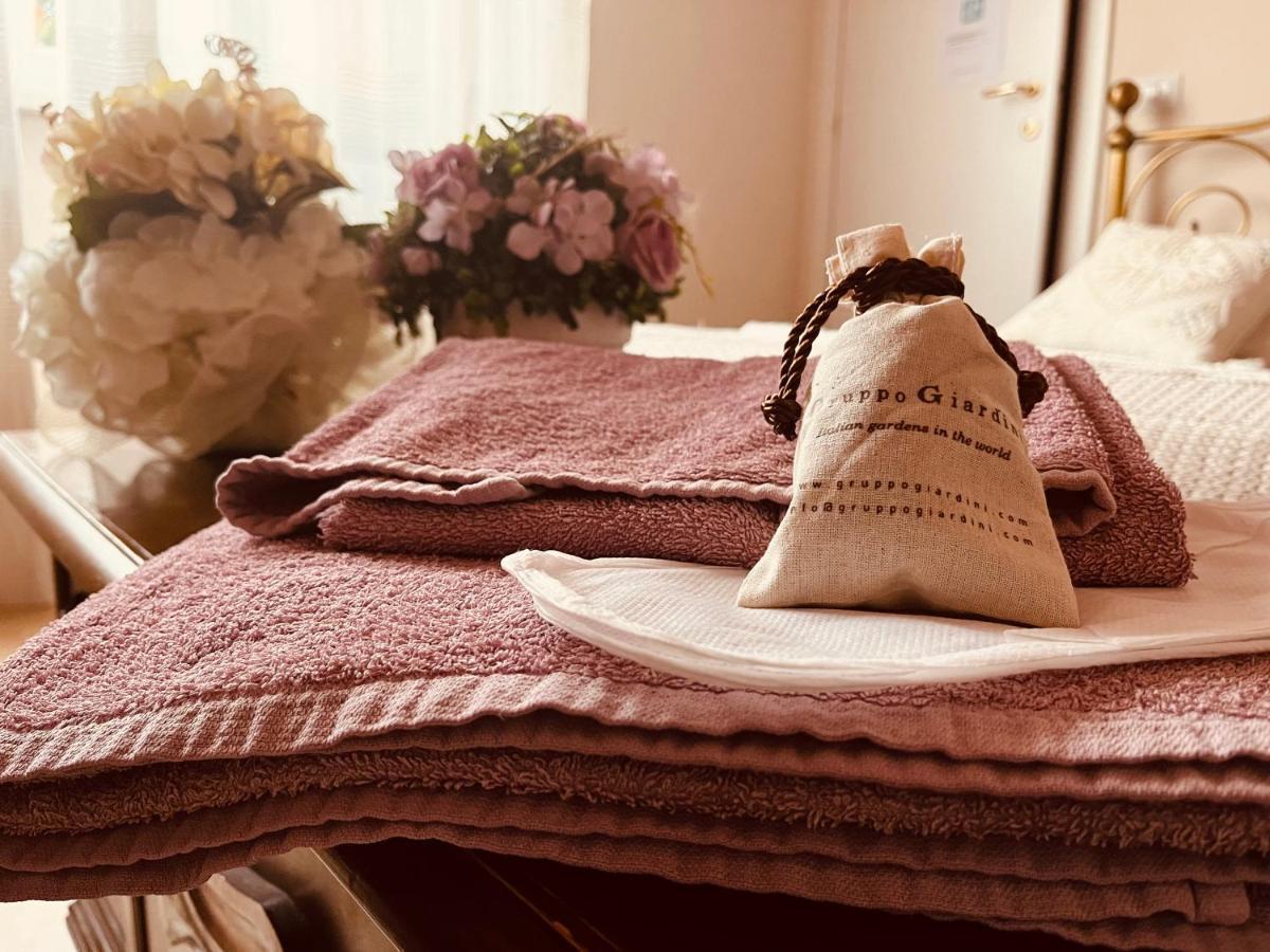 Bed&Breakfast Benedetta Cantagrillo Bagian luar foto