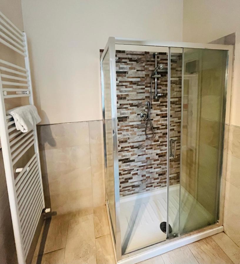 Bed&Breakfast Benedetta Cantagrillo Bagian luar foto