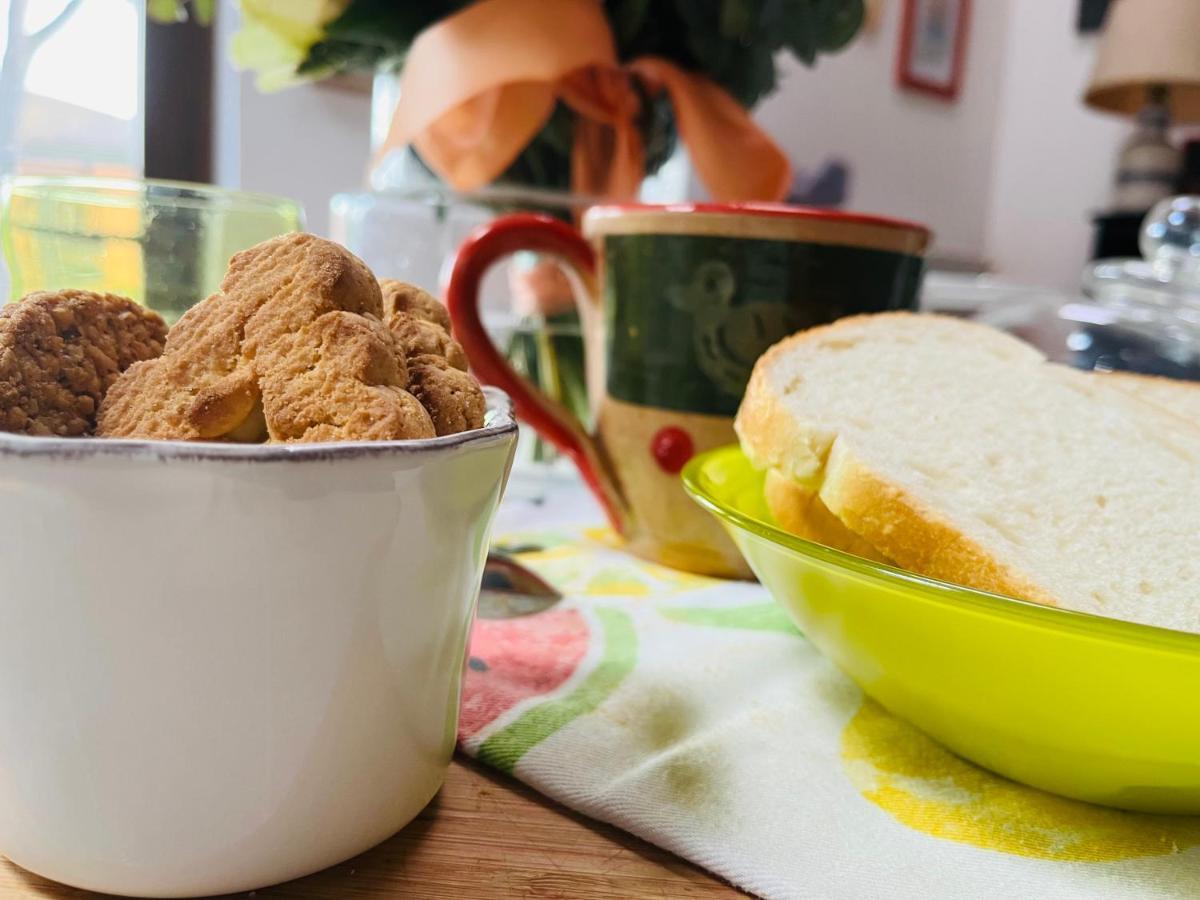Bed&Breakfast Benedetta Cantagrillo Bagian luar foto