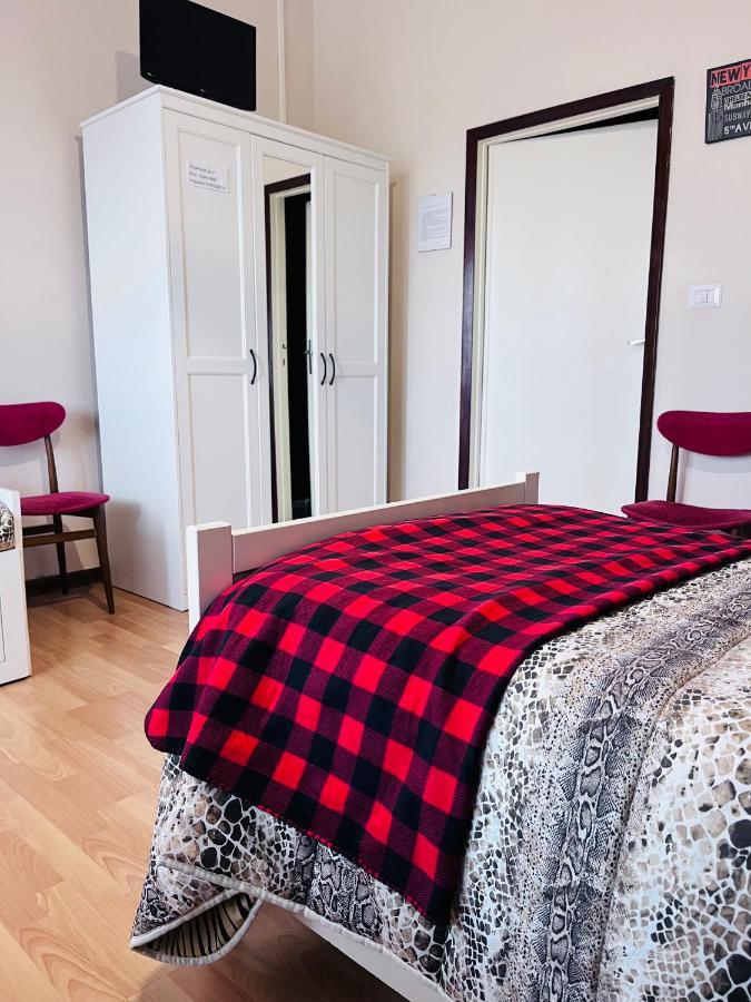 Bed&Breakfast Benedetta Cantagrillo Bagian luar foto